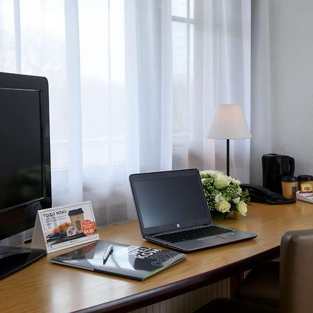 Campanile Hotel & Restaurant Rotterdam Oost Экстерьер фото