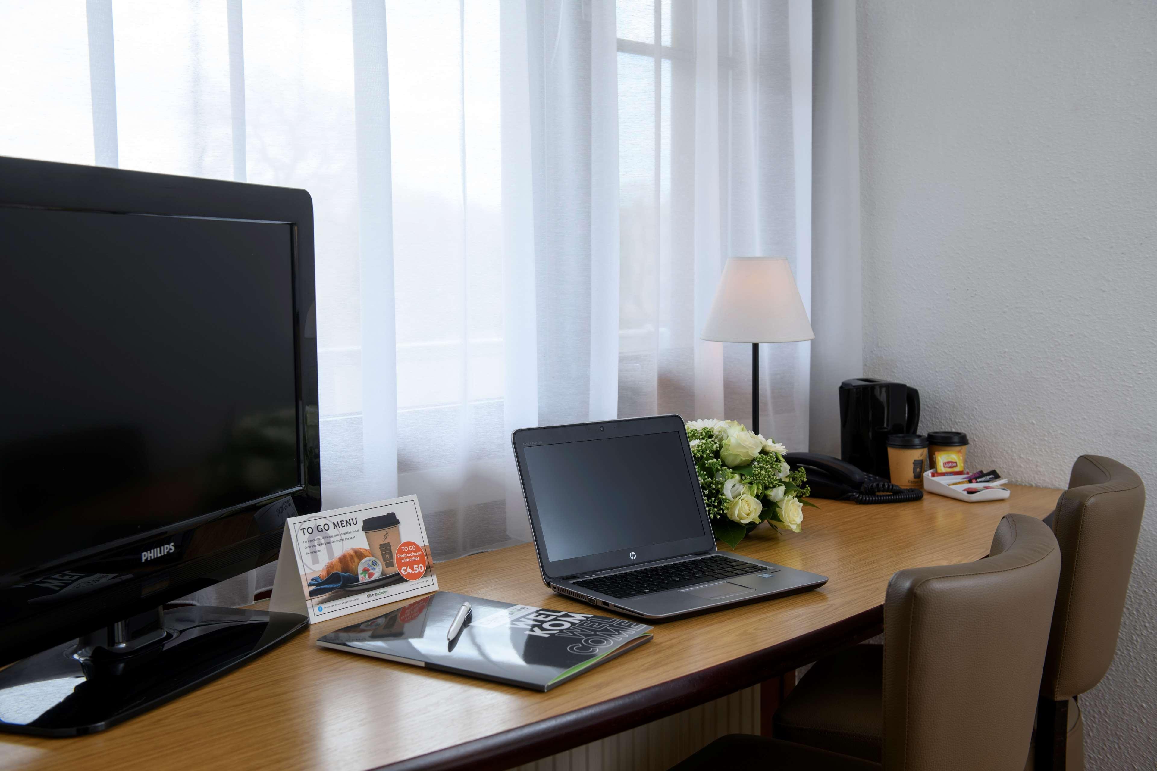 Campanile Hotel & Restaurant Rotterdam Oost Экстерьер фото